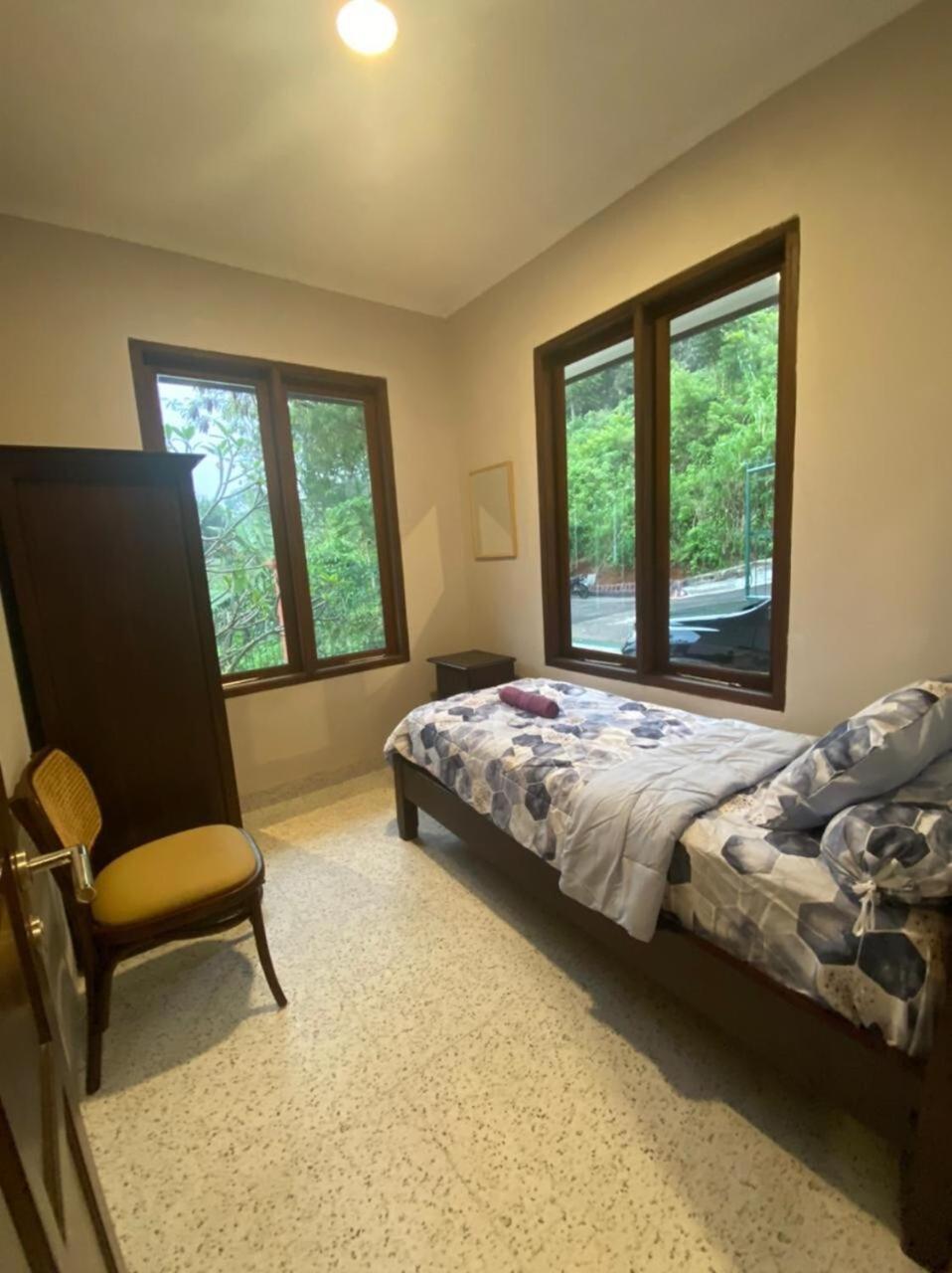 Alleira - Mountain View, Gym, Bbq Dengan Firepit Villa Bandung