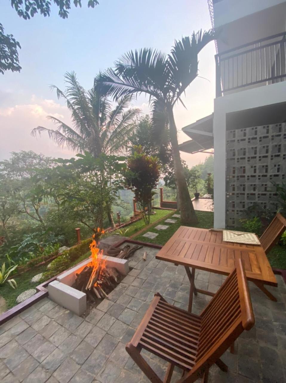 Alleira - Mountain View, Gym, Bbq Dengan Firepit Bandung